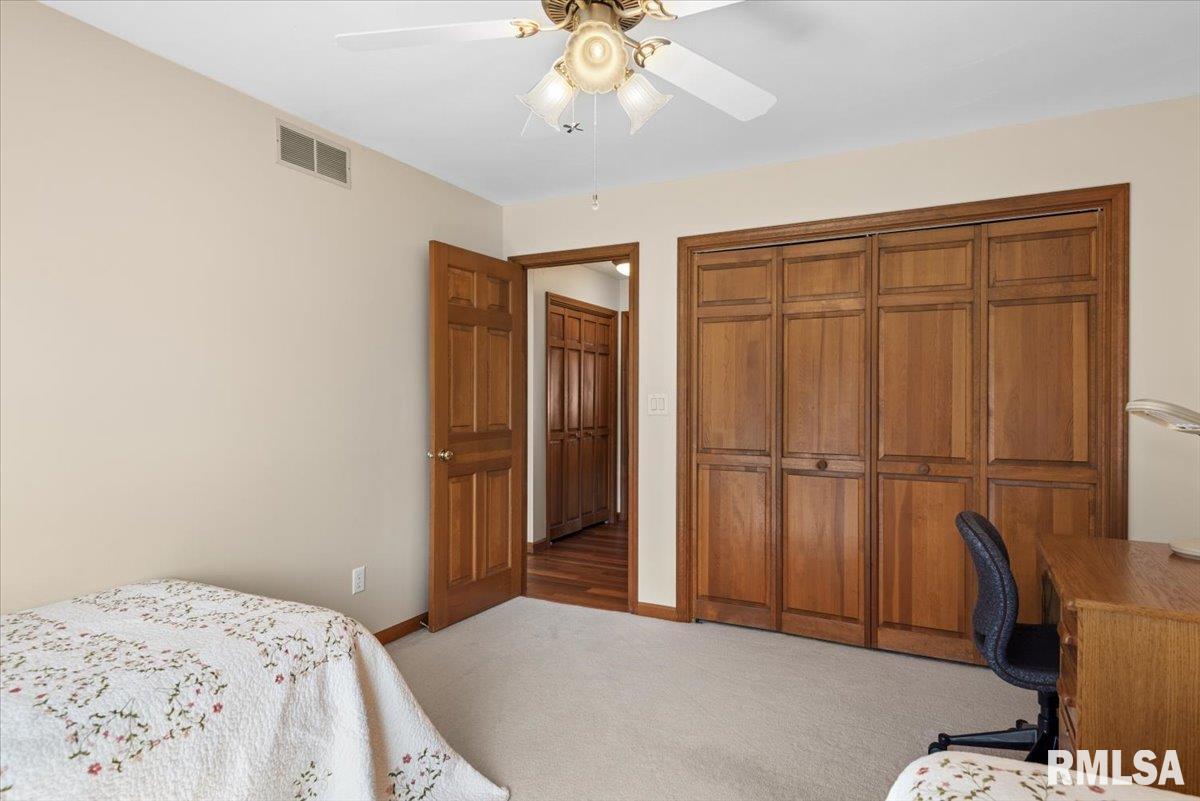 2505 Wydown Avenue Springfield, IL 62704 - Photo 27 of 41