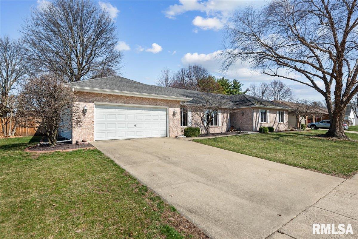 2505 Wydown Avenue Springfield, IL 62704 - Photo 3 of 41