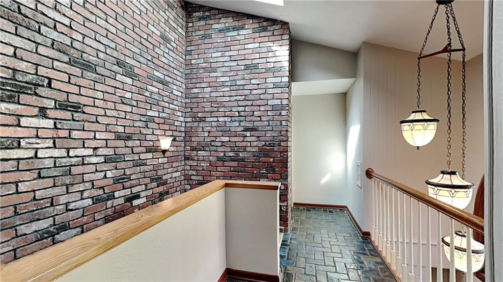 440 Ryndwood Road Pittsburgh, PA 15237 - Photo 12 of 48 Gallery Image 12