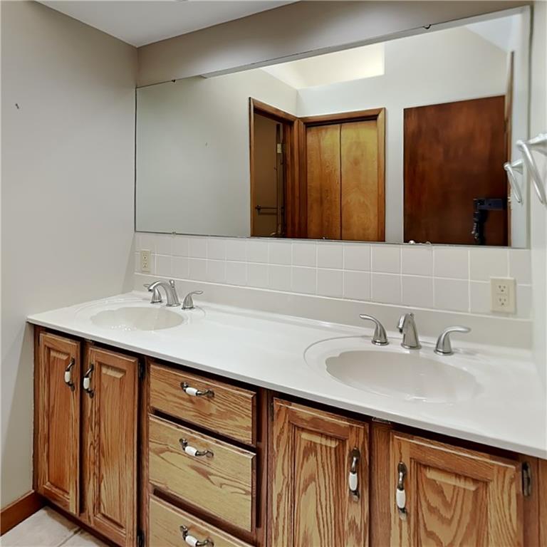 440 Ryndwood Road Pittsburgh, PA 15237 - Photo 23 of 48 Gallery Image 23
