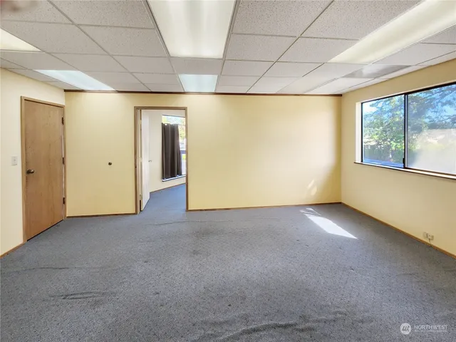 $1,400 | 520 East Whidbey Avenue, Unit 205, Oak Harbor, WA 98277