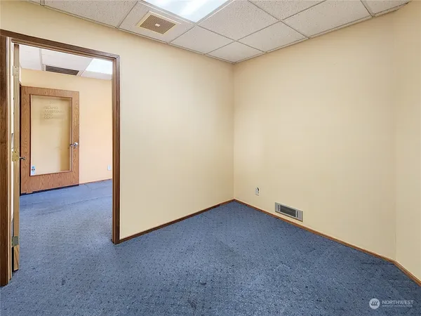 $1,400 | 520 East Whidbey Avenue, Unit 205, Oak Harbor, WA 98277