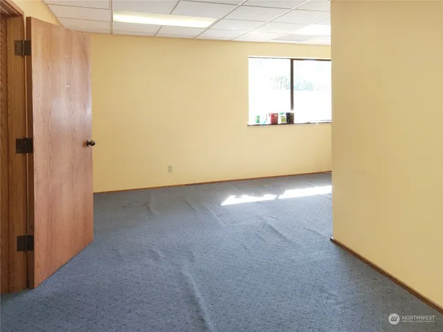 $1,400 | 520 East Whidbey Avenue, Unit 205, Oak Harbor, WA 98277