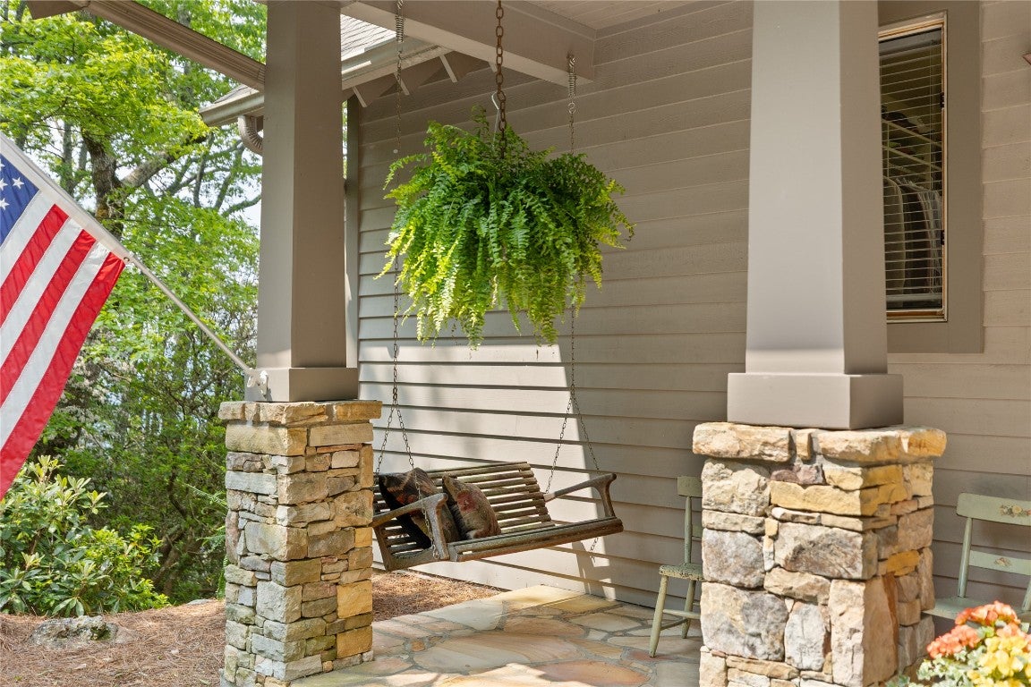 344 Eagle Ridge Road Sapphire, NC 28774 - Photo 13 of 100 Gallery Image 13