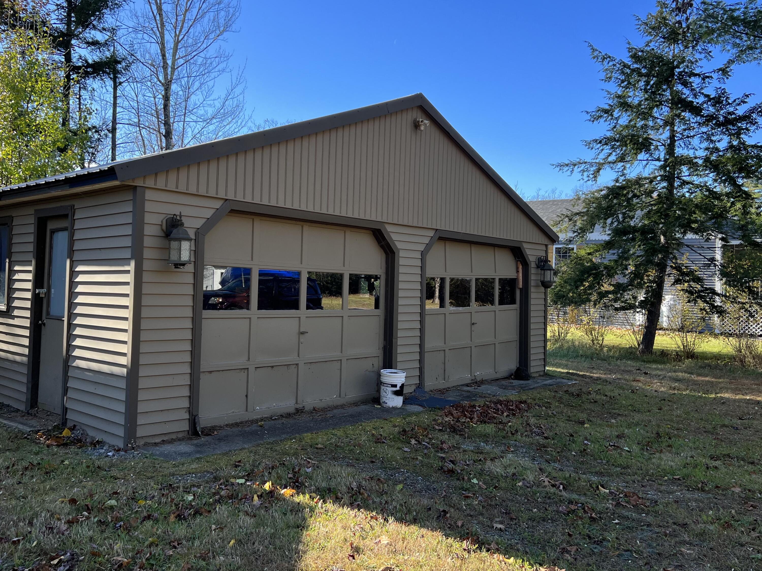 39 Wood Road Wayne, ME 04284 - Photo 23 of 29 Garage
