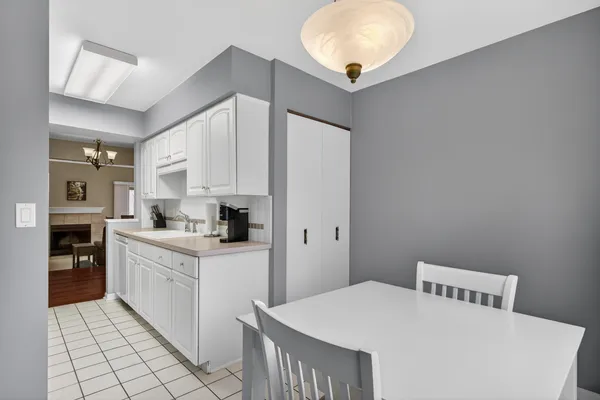 $190,000 | 2786 Walden Woods Boulevard, Jackson, MI 49201