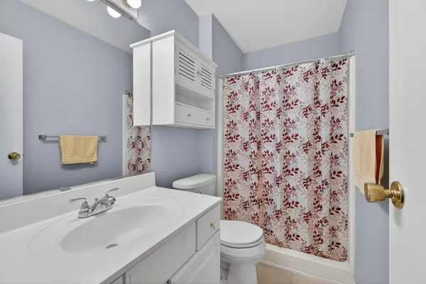 $190,000 | 2786 Walden Woods Boulevard, Jackson, MI 49201