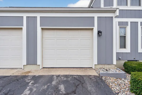 $190,000 | 2786 Walden Woods Boulevard, Jackson, MI 49201