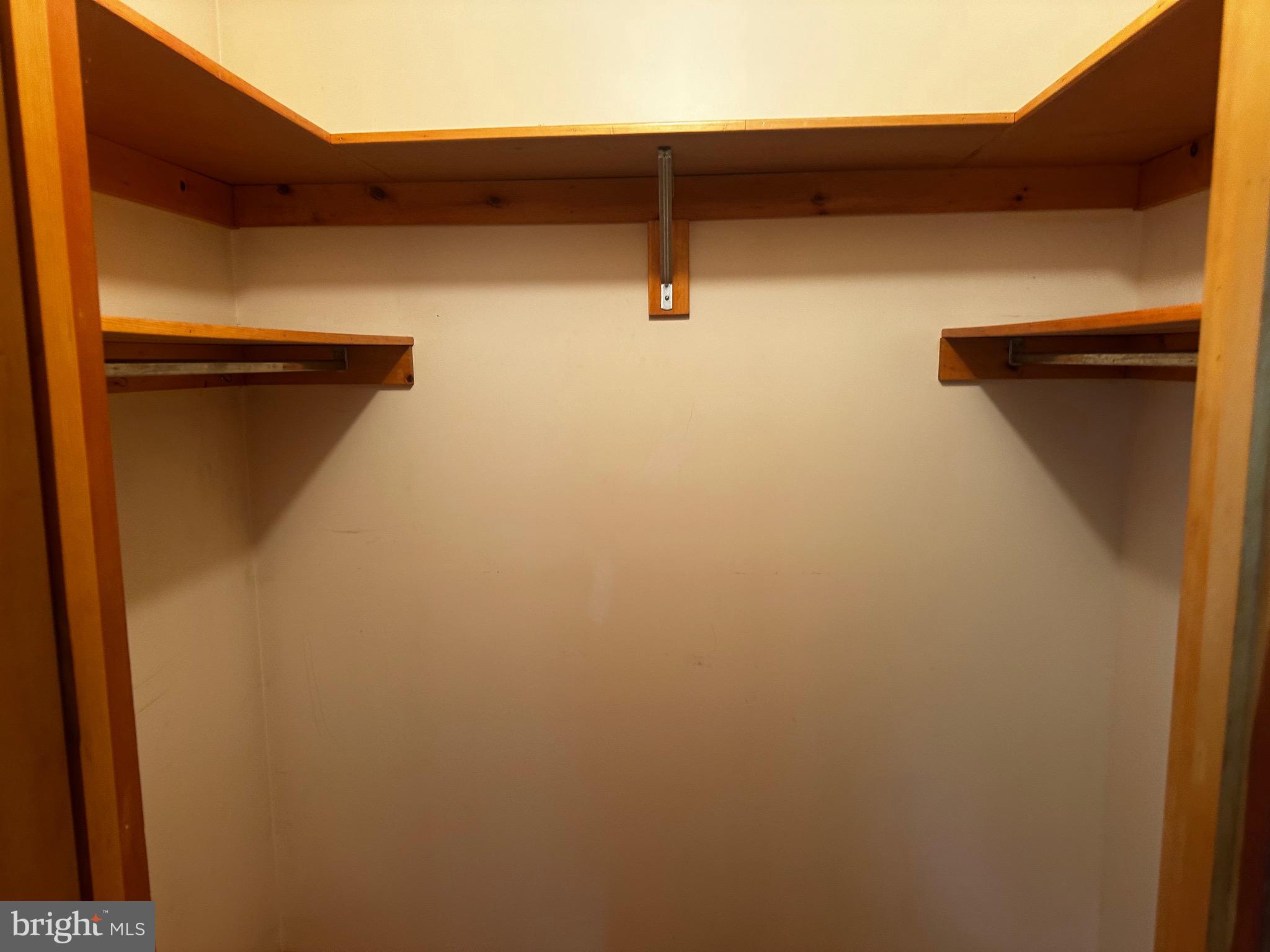 29 Oberholtzer Road Elizabethtown, PA 17022 - Photo 26 of 27 BEDROOM 1 CLOSET