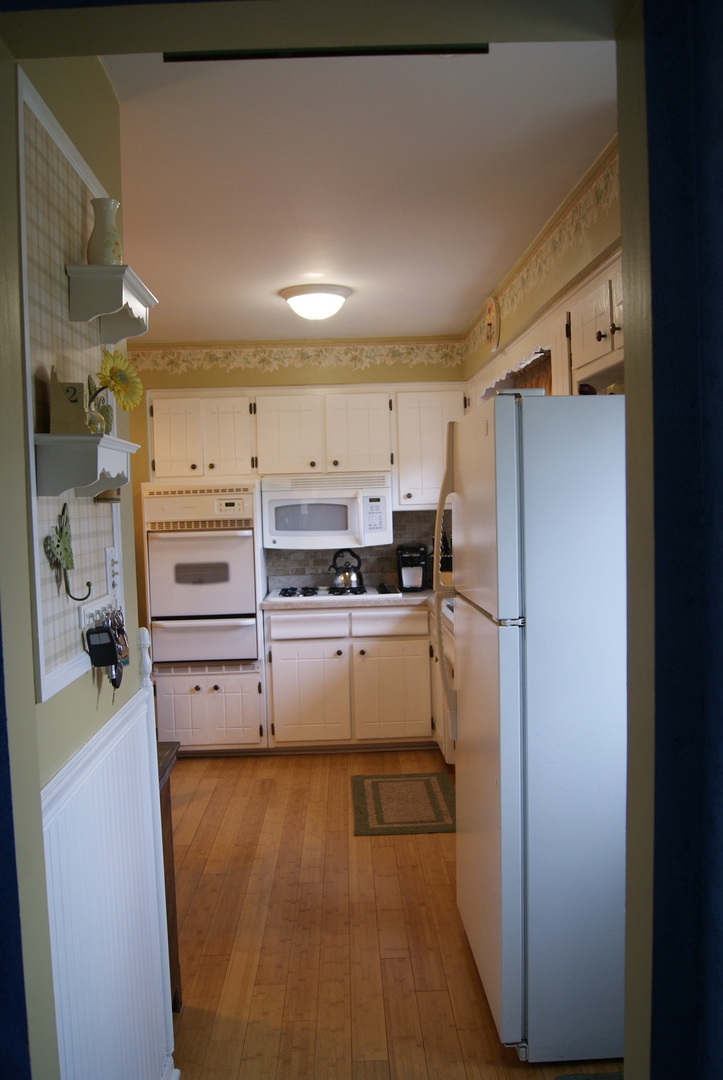10821 Menard Avenue Chicago Ridge, IL 60415 - Photo 10 of 37