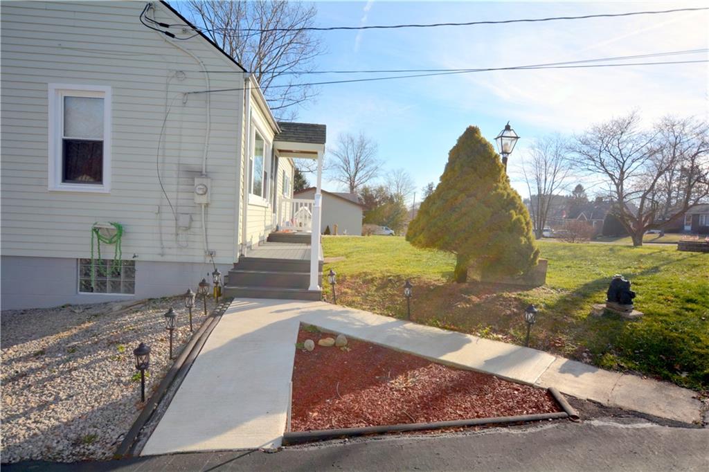 112 Rural Drive Butler, PA 16001 - Photo 3 of 24 Gallery Image 3