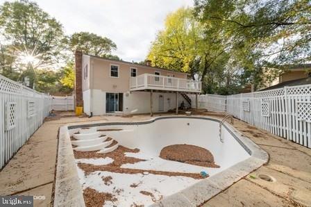 1601 Cambridge Road Edgewater, MD 21037 - Photo 21 of 24 rear