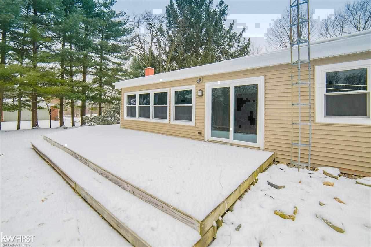 11436 White Lake Road Fenton, MI 48430 - Photo 37 of 40