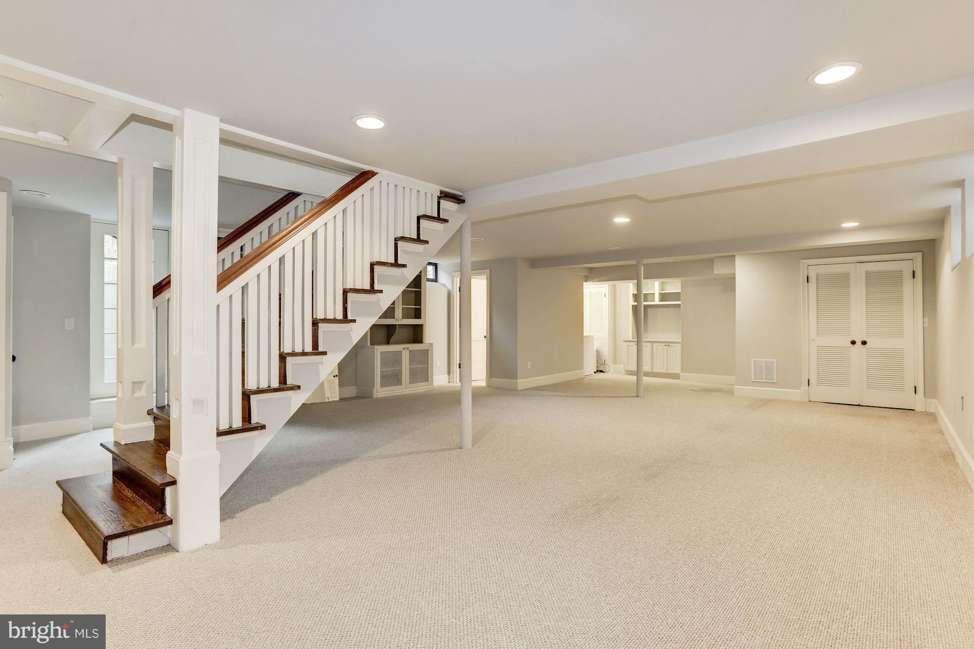 6603 Loch Hill Road Baltimore, MD 21239 - Photo 22 of 30 Family Room