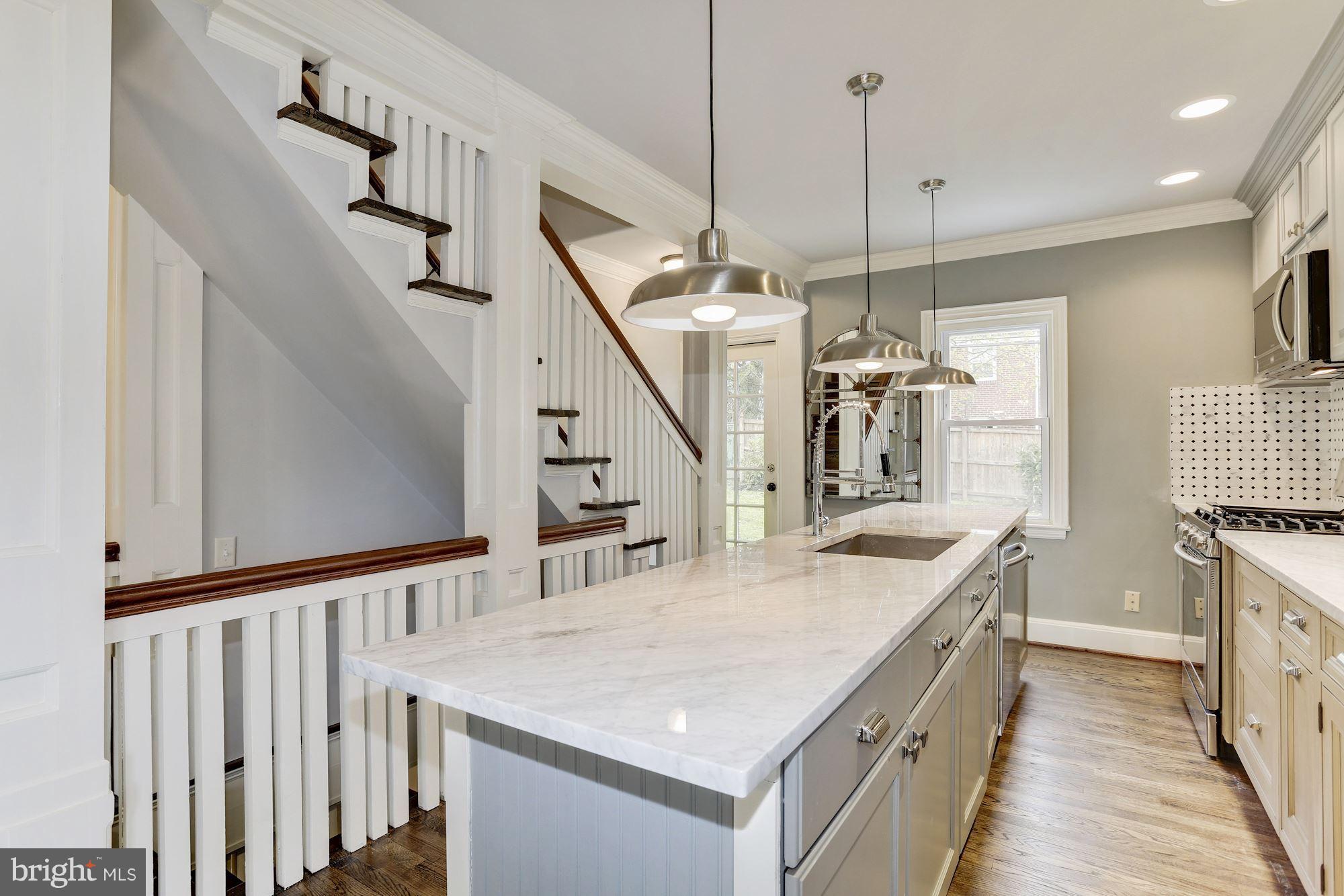 6603 Loch Hill Road Baltimore, MD 21239 - Photo 8 of 30 Kitchen