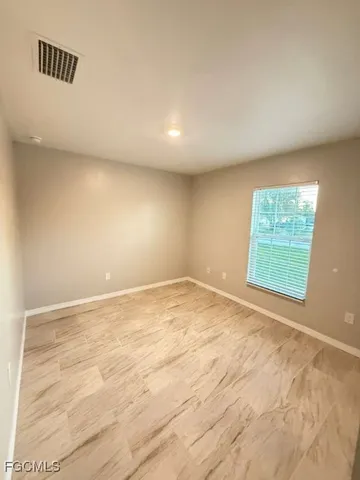 $2,200 | 5019 Moon Circle, LaBelle, FL 33935