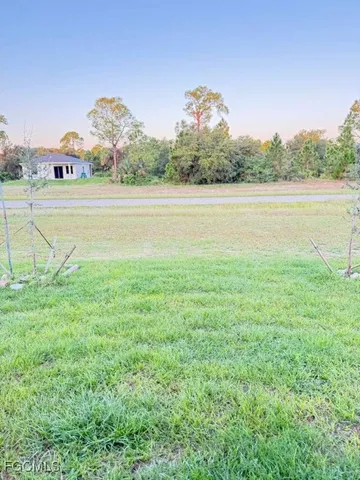 $2,200 | 5019 Moon Circle, LaBelle, FL 33935