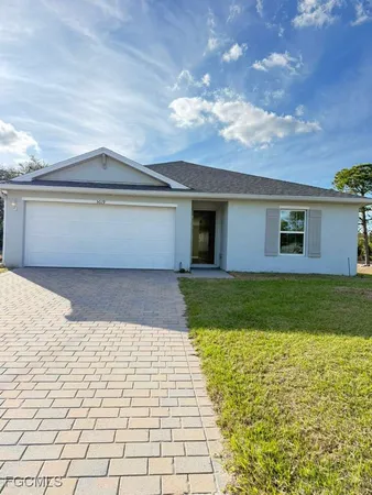 $1,900 | 5019 Moon Circle, LaBelle, FL 33935