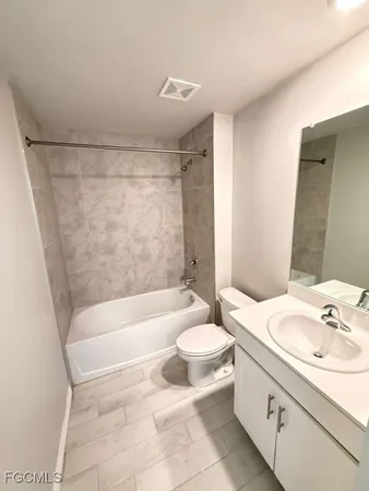 $1,900 | 5019 Moon Circle, LaBelle, FL 33935