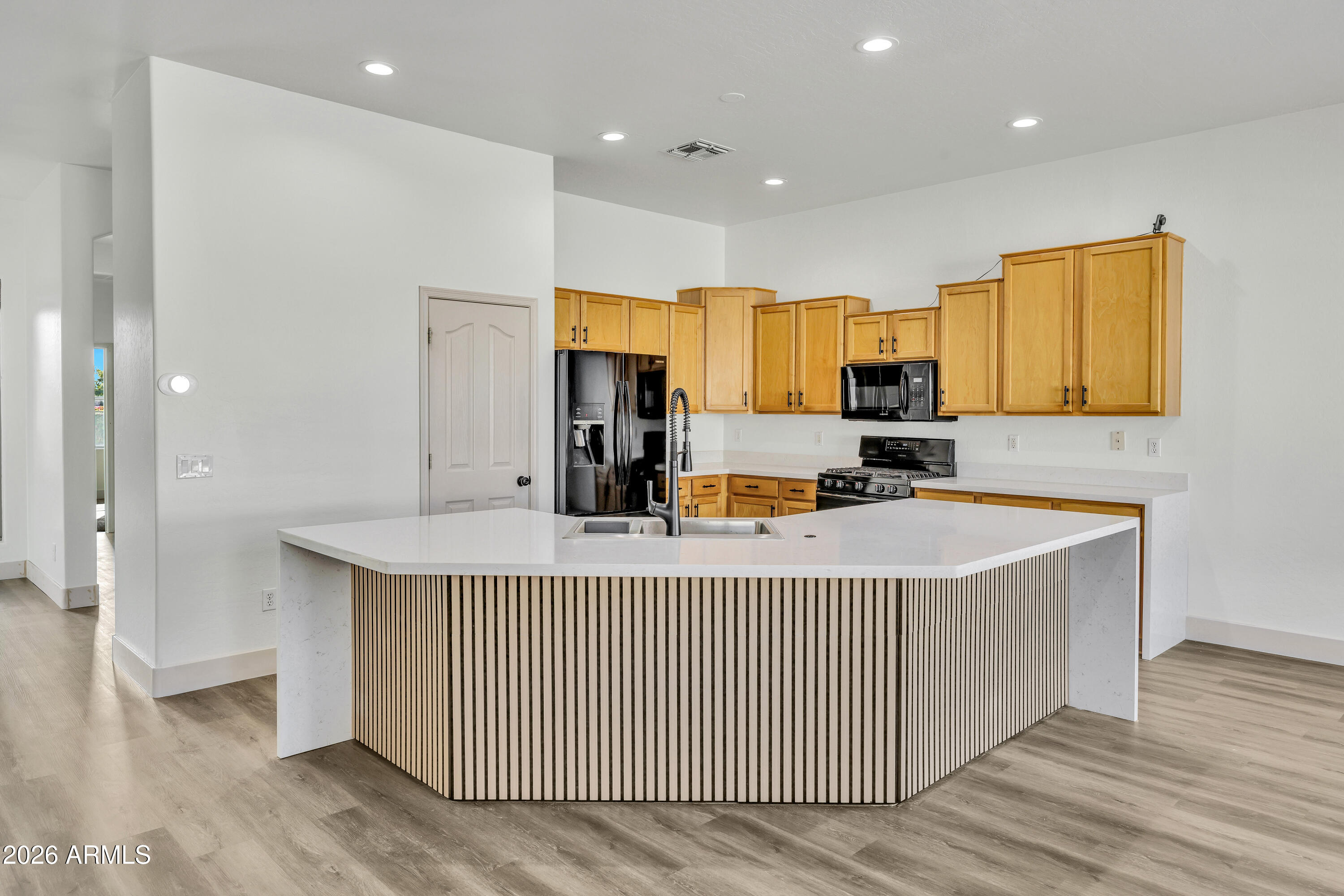 2134 East Springfield Place Chandler, AZ 85225 - Photo 3 of 20