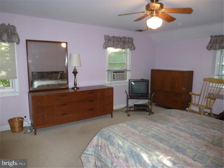 138 Henley Road Wynnewood, PA 19096 - Photo 17 of 24 Master Bedroom