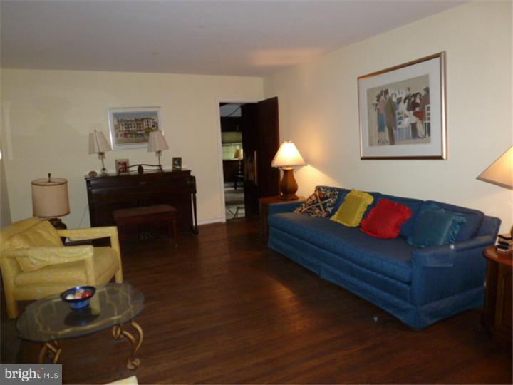 138 Henley Road Wynnewood, PA 19096 - Photo 7 of 24 Living Room