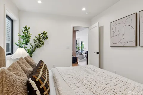 $2,350,000 | 2501 26th Avenue, San Francisco, CA 94116