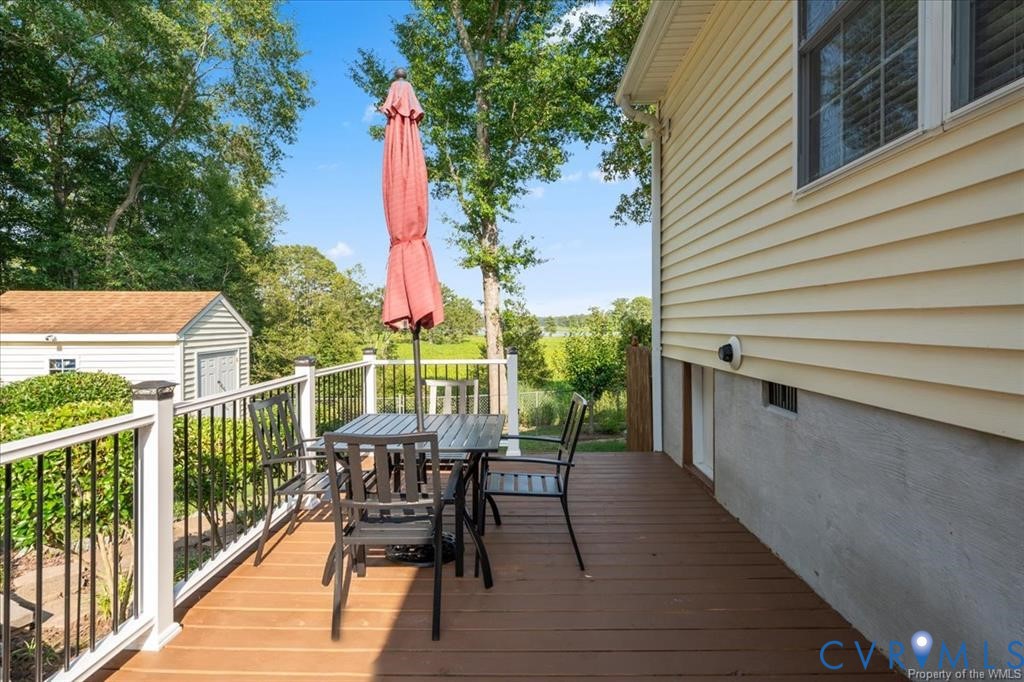 1025 Riverside Drive Lanexa, VA 23089 - Photo 22 of 49