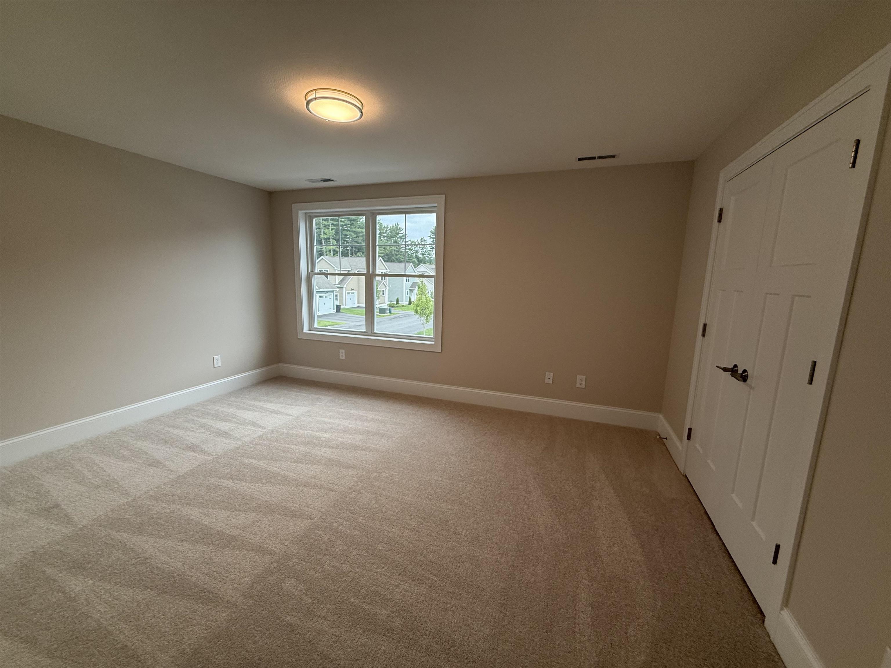 1 Doucet Avenue Nashua, NH 03062 - Photo 8 of 11 Gallery Image 8