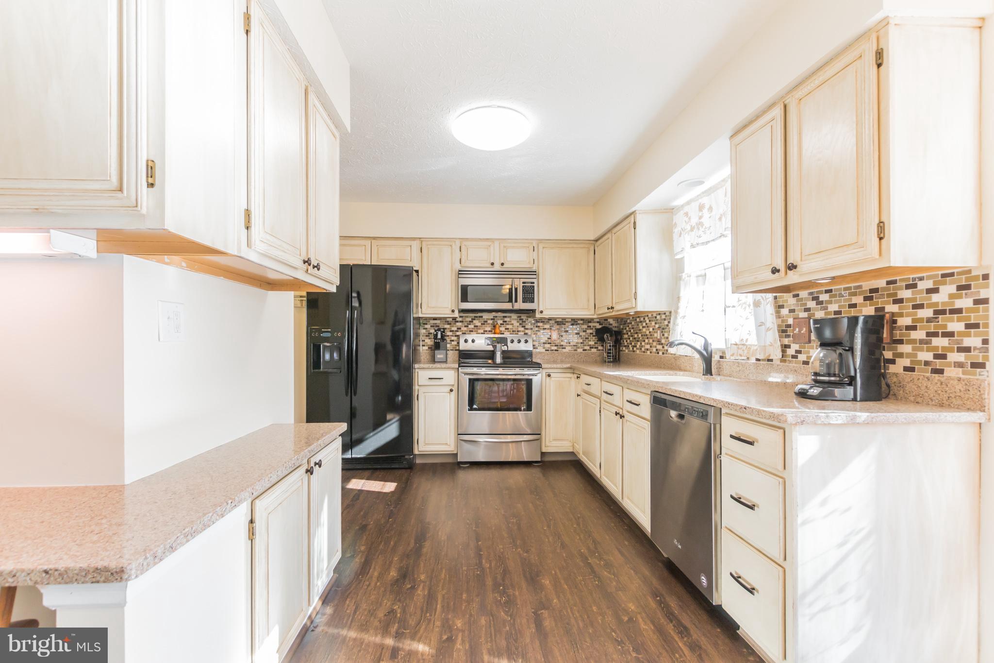 8209 Triple Crown Road Bowie, MD 20715 - Photo 7 of 30 Kitchen