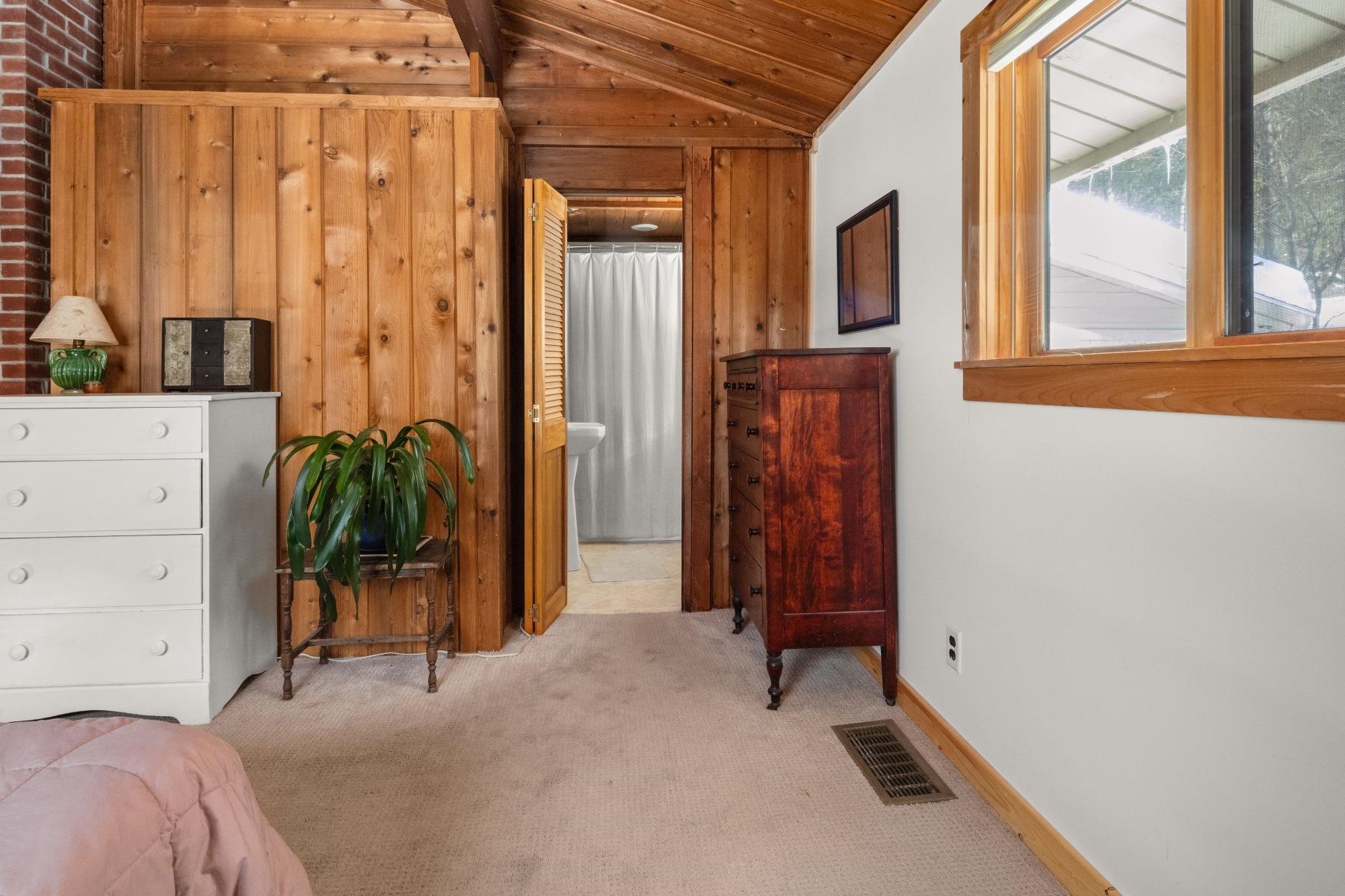 38 Gilcrist Road Stowe, VT 05672 - Photo 19 of 31