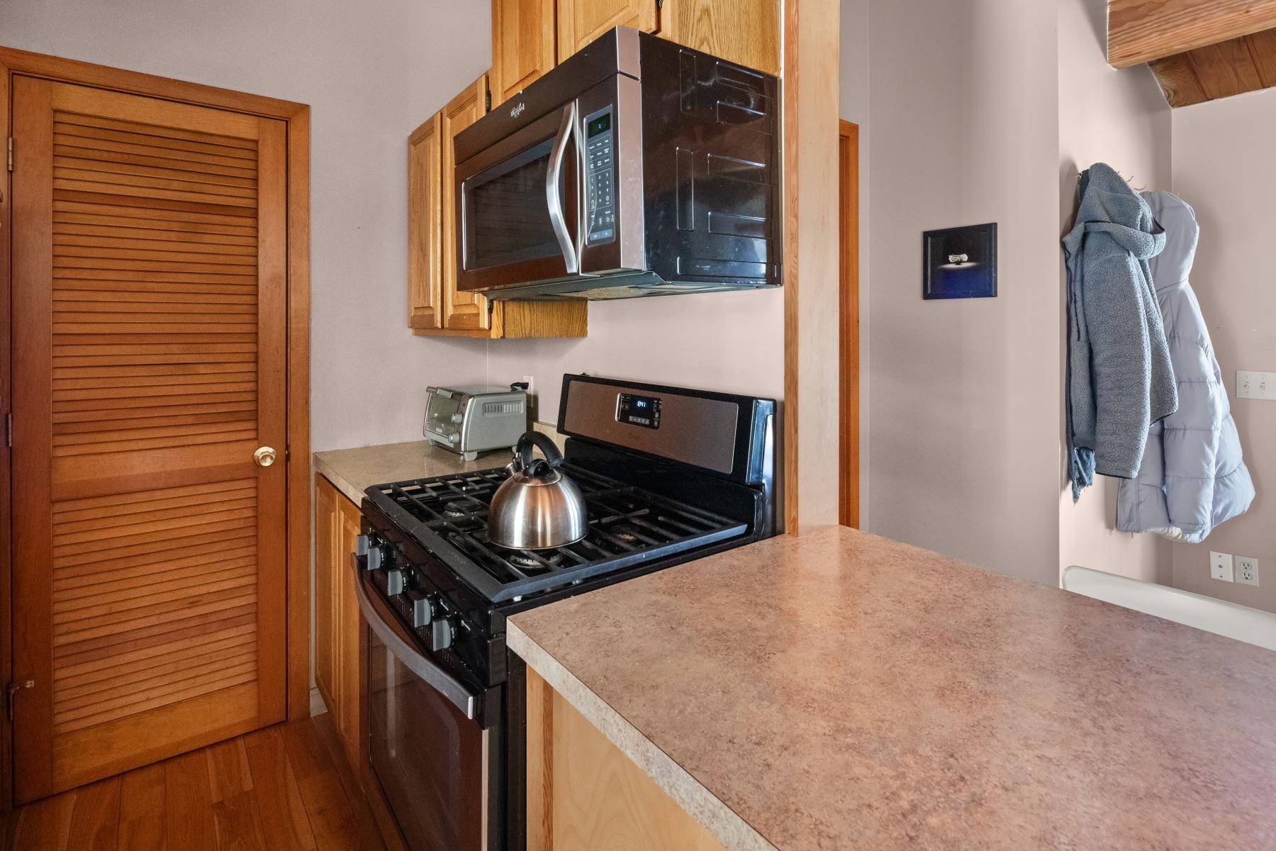 38 Gilcrist Road Stowe, VT 05672 - Photo 27 of 31