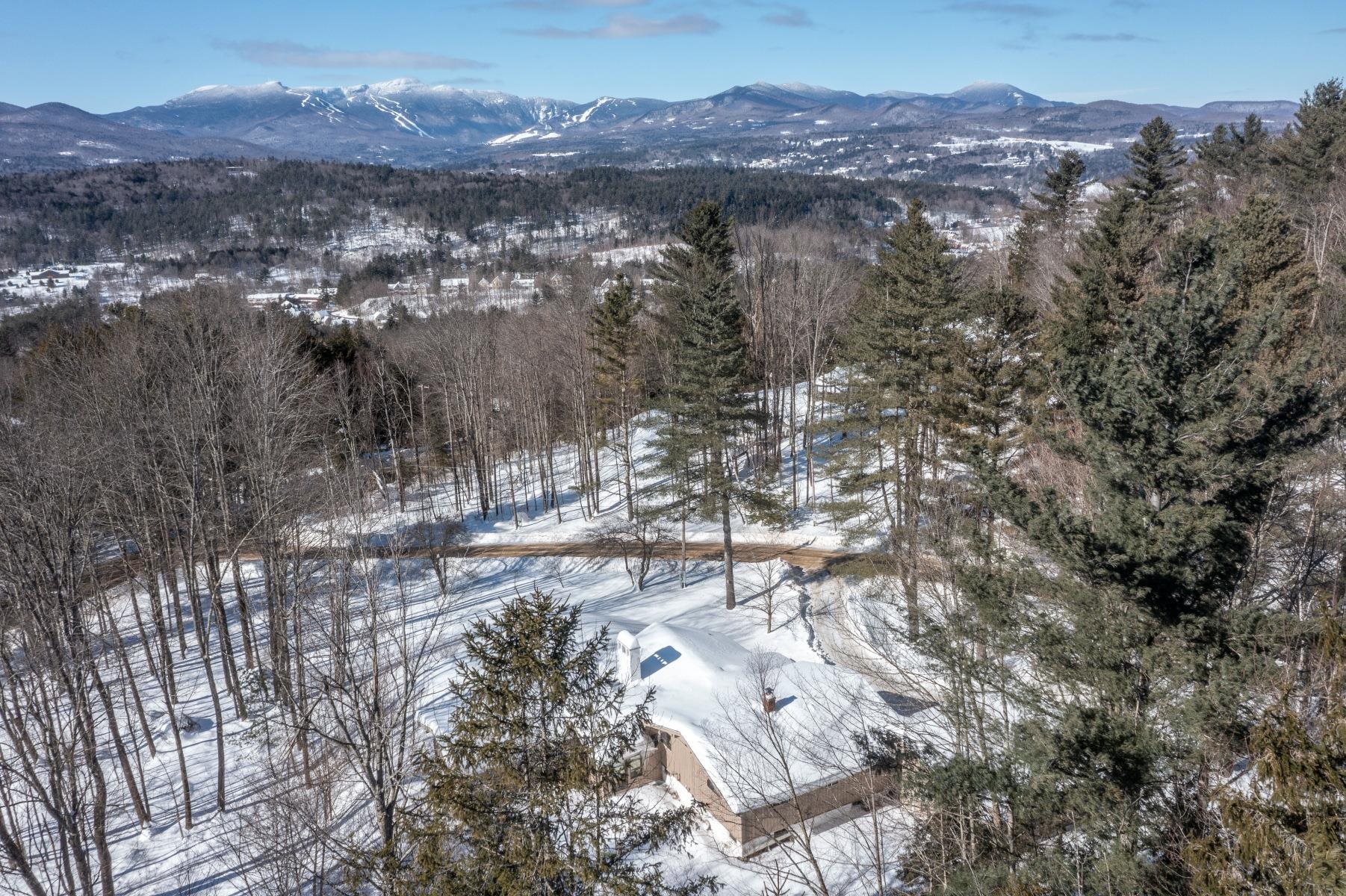 38 Gilcrist Road Stowe, VT 05672 - Photo 3 of 31