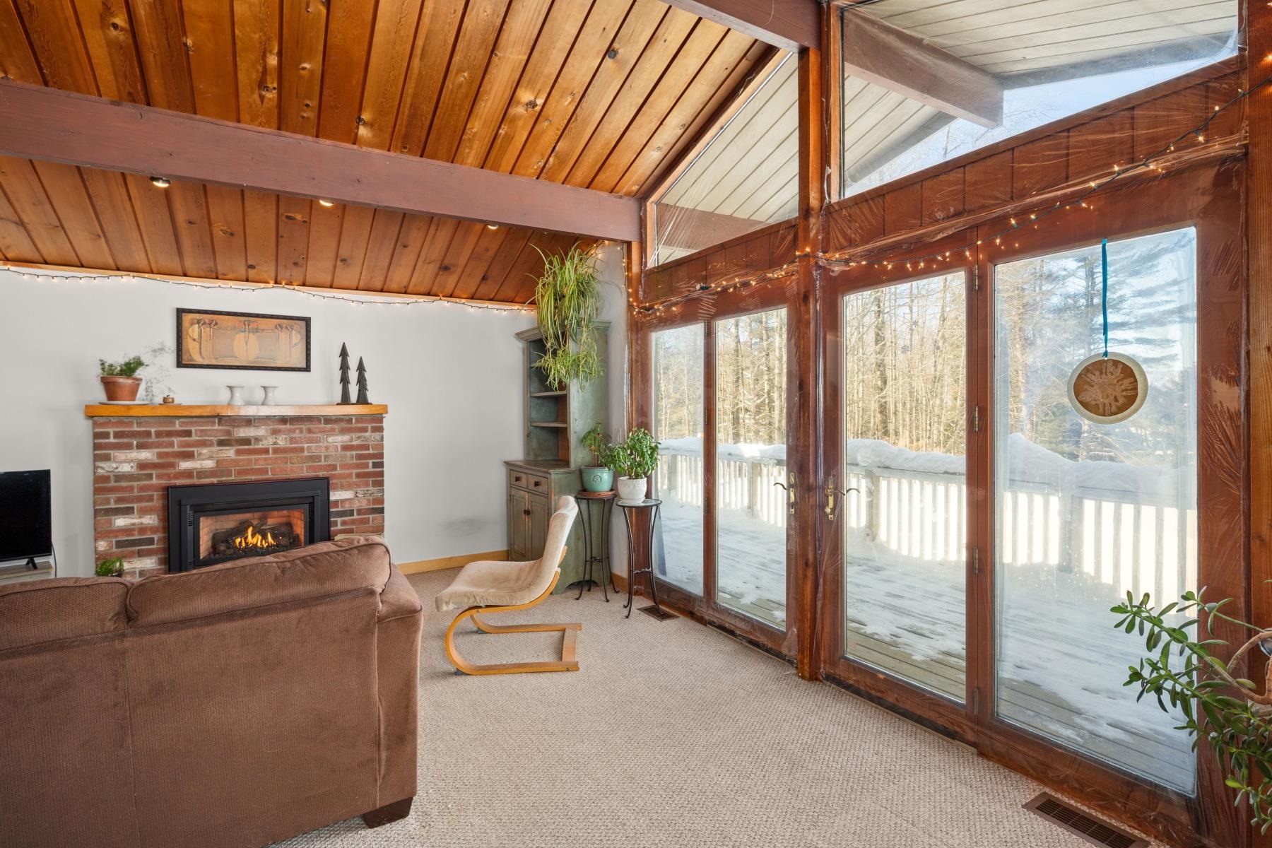 38 Gilcrist Road Stowe, VT 05672 - Photo 7 of 31