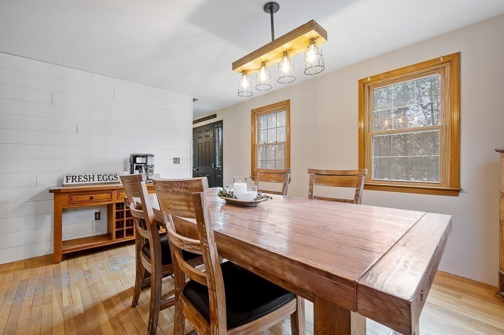 361 Putnam Hill Road Sutton, MA 01590 - Photo 11 of 32