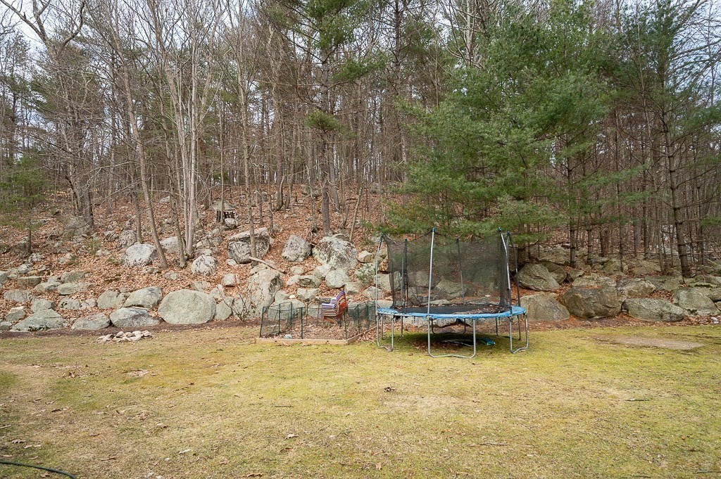361 Putnam Hill Road Sutton, MA 01590 - Photo 27 of 32