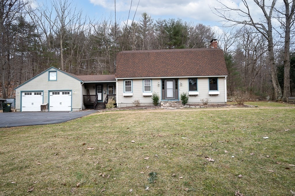 361 Putnam Hill Road Sutton, MA 01590 - Photo 3 of 32