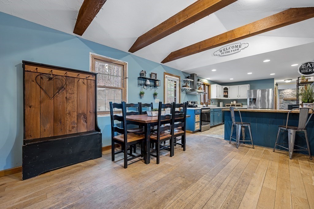 361 Putnam Hill Road Sutton, MA 01590 - Photo 4 of 32