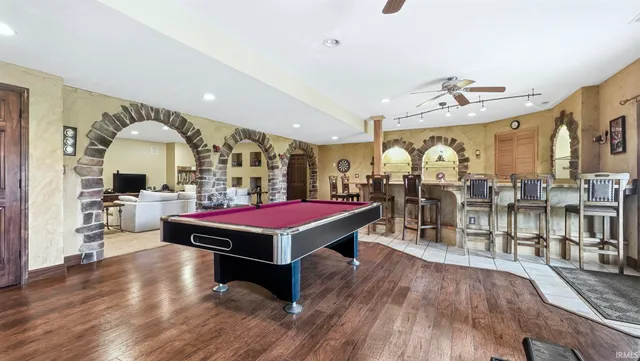 $630,000 | 1218 South Honeybee Court, Warsaw, IN 46580