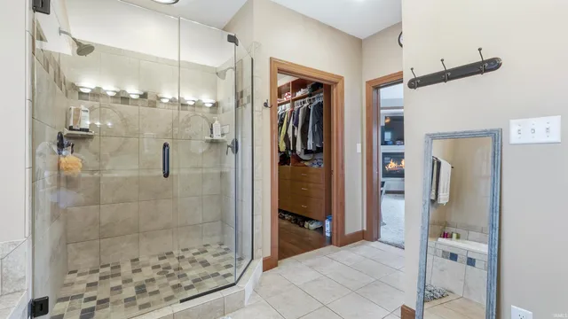 $630,000 | 1218 South Honeybee Court, Warsaw, IN 46580