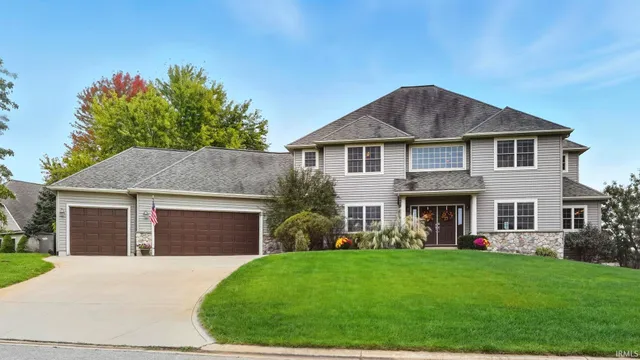 $630,000 | 1218 South Honeybee Court, Warsaw, IN 46580