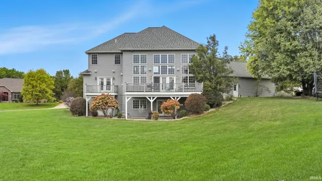 $630,000 | 1218 South Honeybee Court, Warsaw, IN 46580