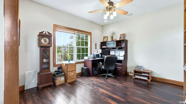 $609,000 | 1218 South Honeybee Court, Warsaw, IN 46580