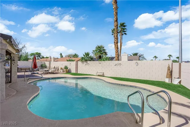 $535,000 | 374 Santali Court, Henderson, NV 89014