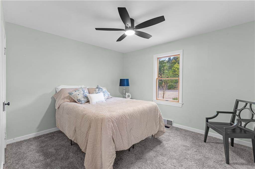 25 Locust Lane Pittsburgh, PA 15241 - Photo 12 of 31