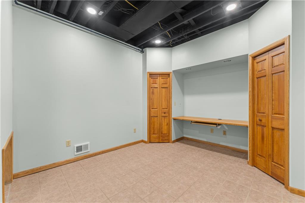 25 Locust Lane Pittsburgh, PA 15241 - Photo 24 of 31