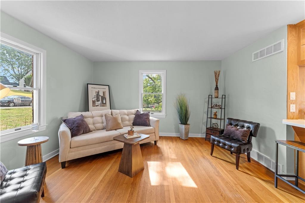 25 Locust Lane Pittsburgh, PA 15241 - Photo 6 of 31