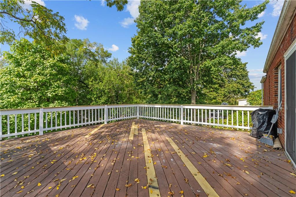 25 Locust Lane Pittsburgh, PA 15241 - Photo 10 of 31