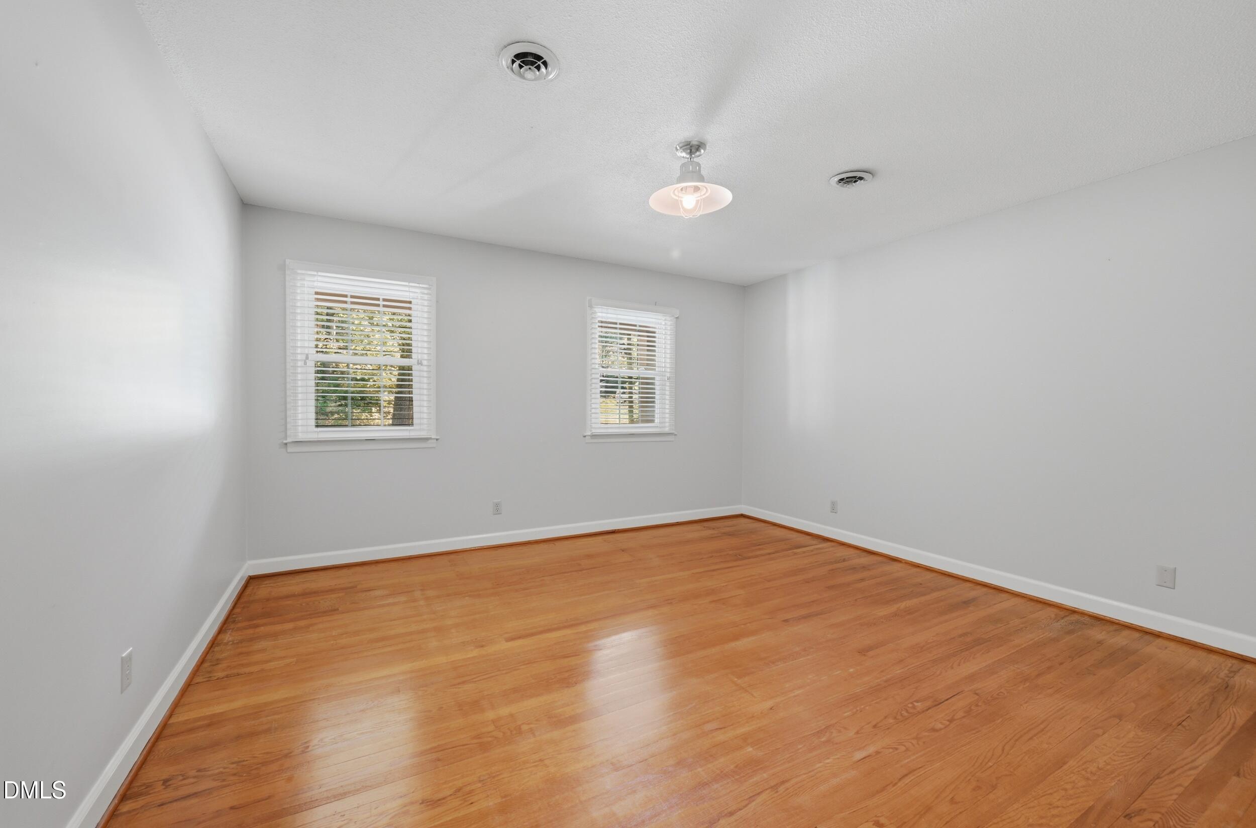 4905 Oak Park Road Raleigh, NC 27612 - Photo 16 of 23