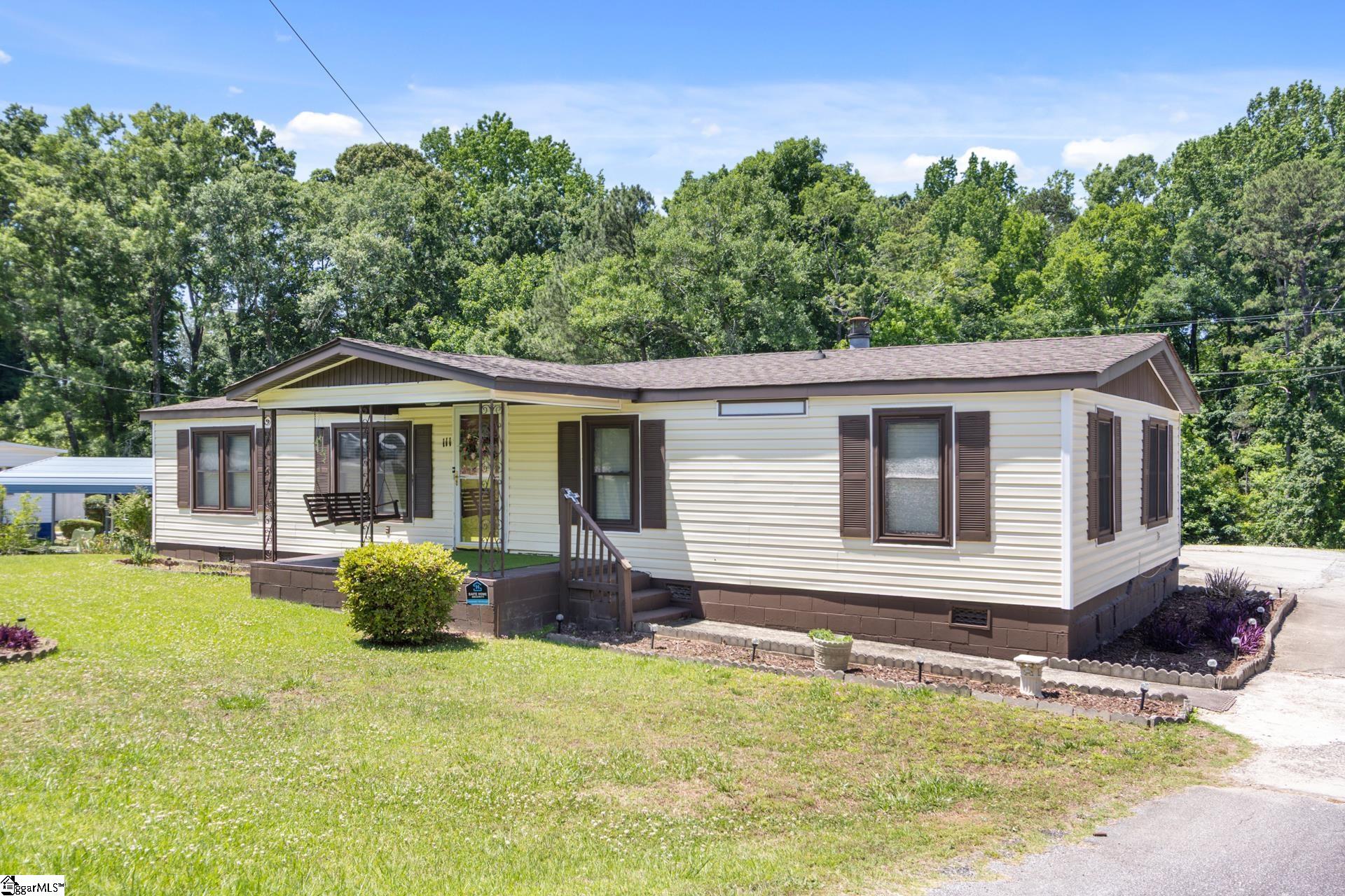 111 Lewis Street Clinton, SC 29325 - Photo 3 of 39